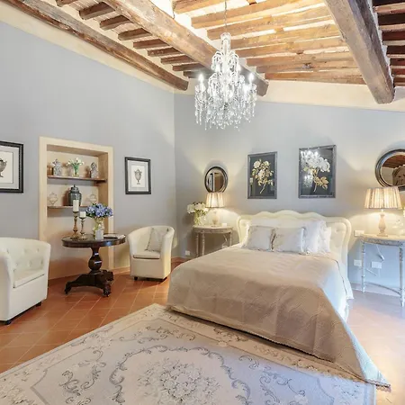Charming & Luxury 10 Bedrooms Medea