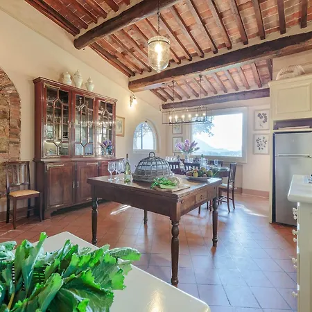 Charming & Luxury 10 Bedrooms Medea