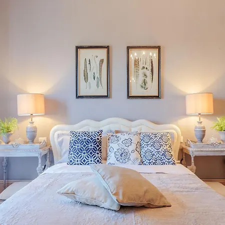 Charming & Luxury 10 Bedrooms Medea