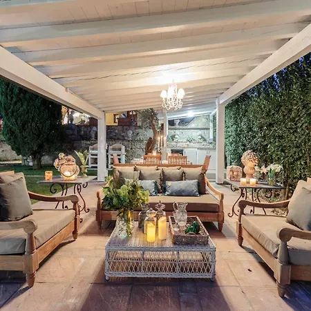 Villa Charming & Luxury 10 Bedrooms Medea Maggiano