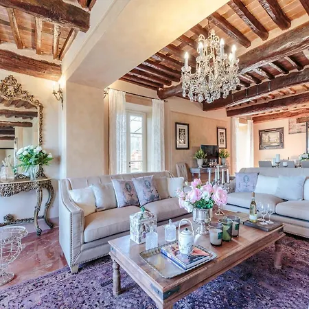 Charming & Luxury 10 Bedrooms Medea