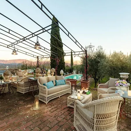Charming & Luxury 10 Bedrooms Medea Maggiano