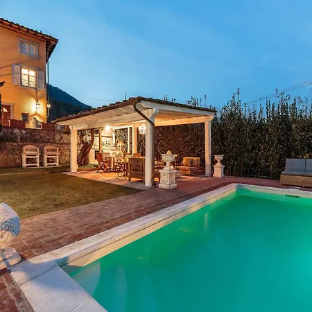 빌라 Charming & Luxury 10 Bedrooms Medea